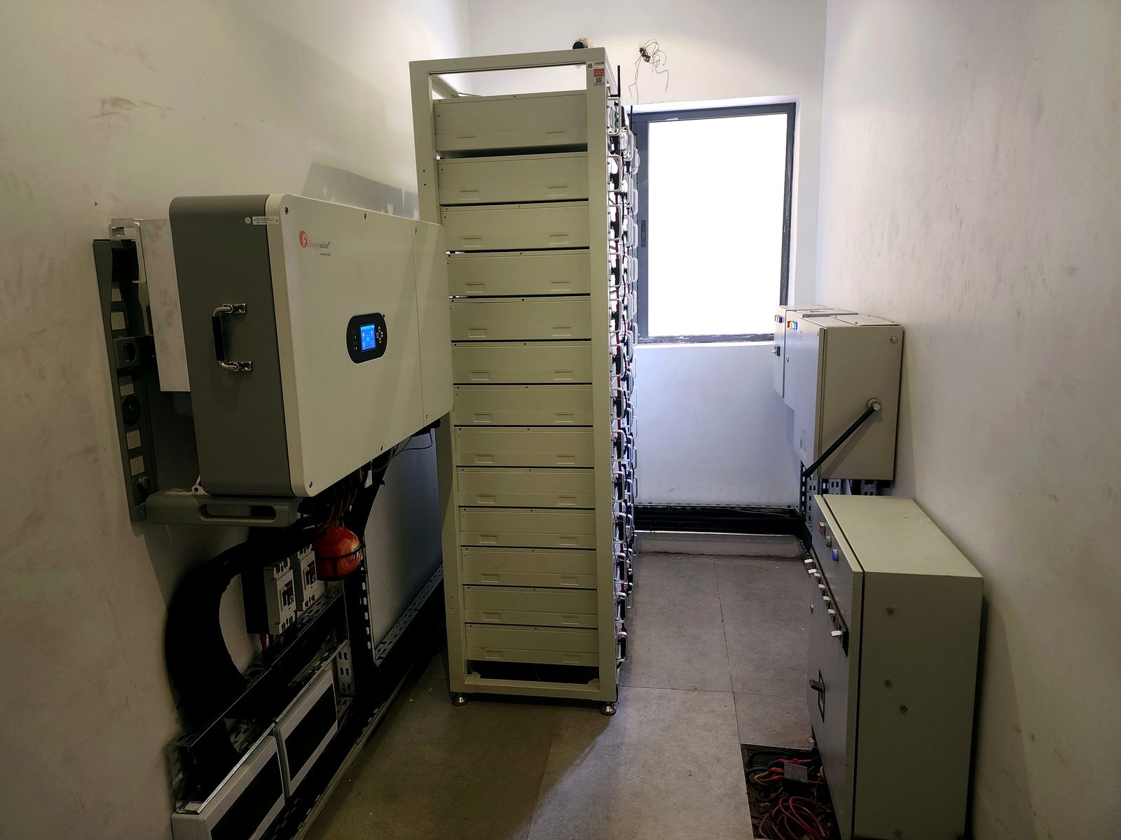 Inverter and battery room installation